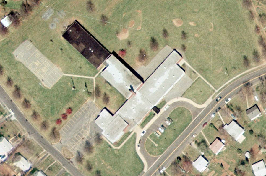 Color aerial photograph of Pimmit Hills Elementary School.