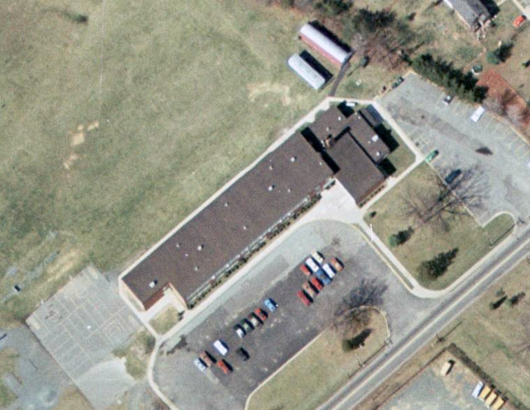 Aerial photograph of Jermantown Elementary School.