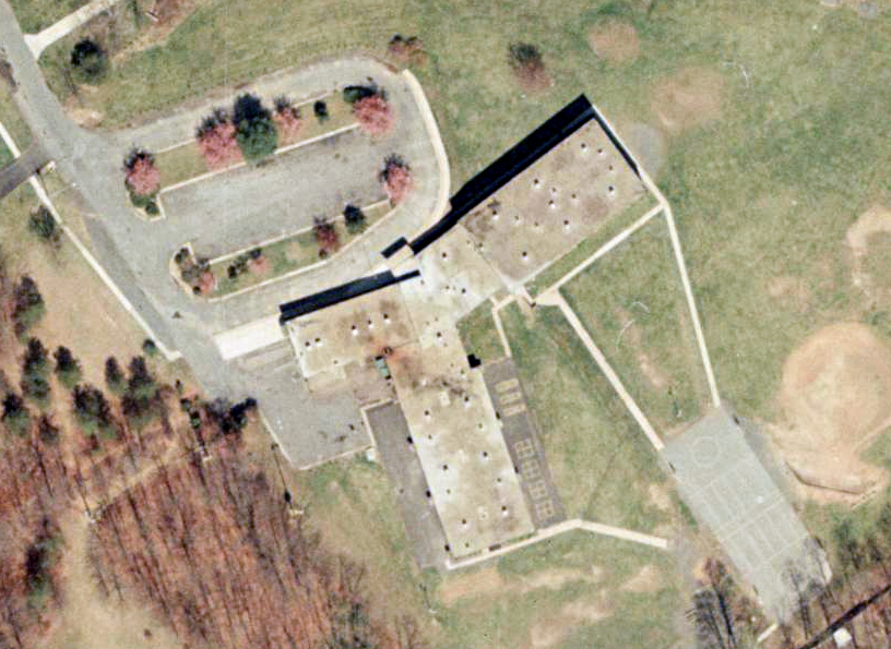 Aerial photograph of Masonville Elementary School.