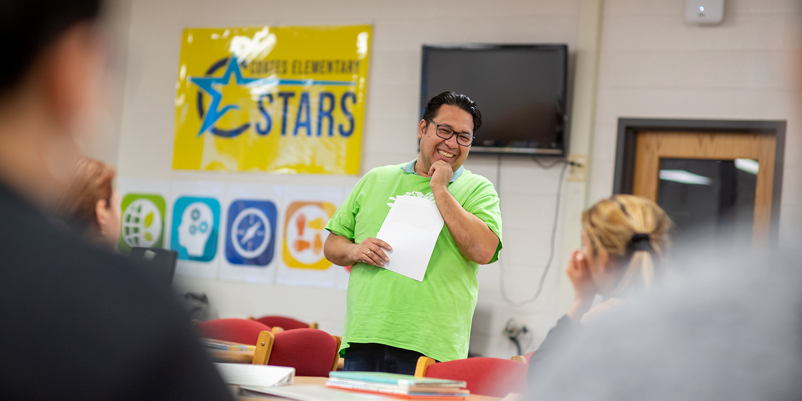 Edu-Futuro staff member Marcelo Ribera leads a Thursday night parenting resource workshop at Lutie Lewis Coates Elementary in Herndon.