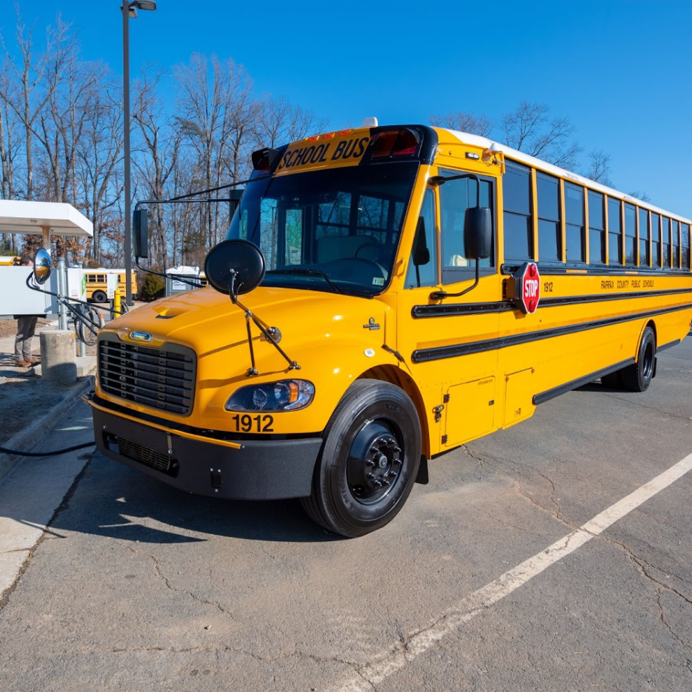 FCPS electric school bus